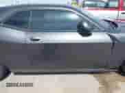 2014 Dodge Challenger SXT 100th Anniversary z VIN 2C3CDYAGXEH298415, wystawiony jako IAAI lot #42133602 z przebiegiem 126 523 mil mil oraz . Historia ofert i sprzedaży dostępna na DreamBid. Obrazek 13.