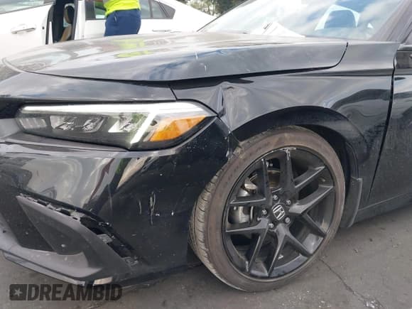 ✅ 2023 Honda Civic Sport • VIN: 2HGFE2F57PH557229 • Lot: 43693355. Listed on IAAI with 22,110 mi. Free auction sales archive from the USA and detailed vehicle history report at DreamBid. Image 6.