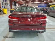 ✅ 2019 Kia Optima S • VIN: 5XXGT4L37KG363416 • Lot: 94475335. Wystawiony na Copart z przebiegiem 159 997 mil. Bezpłatny archiwum sprzedaży aukcyjnych z USA i szczegółowy raport historii pojazdu na DreamBid. Zdjęcie 6.