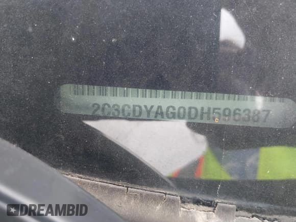 ✅ 2013 Dodge Challenger SXT • VIN: 2C3CDYAG0DH596387 • Lot: 37549711. Wystawiony na IAAI z przebiegiem Nie podano. Bezpłatny archiwum sprzedaży aukcyjnych z USA i szczegółowy raport historii pojazdu na DreamBid. Zdjęcie 9.