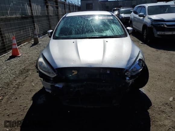 ✅ 2017 Ford Focus SE • VIN: 1FADP3F25HL300303 • Лот: 82545015. Опубликован ранее на Copart с пробегом 88 631 миль. Бесплатный доступ к архиву аукционных продаж из США и подробный отчёт об истории автомобиля на DreamBid. Изображение 5.