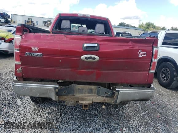 ✅ 2011 Ford F-150 XL • VIN: 1FTFX1ET1BFD19728 • Lot: 81800555. Listed on Copart with 284,499 mi. Free auction sales archive from the USA and detailed vehicle history report at DreamBid. Image 6.