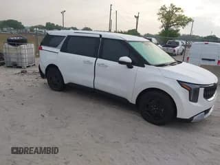 ✅ 2025 Kia Carnival LXS • VIN: KNDNB5K39S6457782 • Lot: 41868027. Listed on IAAI with 10,541 mi. Free auction sales archive from the USA and detailed vehicle history report at DreamBid. Image 1.