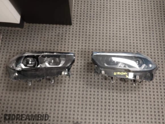 ✅ 2019 BMW X5 xDrive40i • VIN: 5UXCR6C50KLL09044 • Lot: 43562307. Wystawiony na IAAI z przebiegiem 84 568 mil. Bezpłatny archiwum sprzedaży aukcyjnych z USA i szczegółowy raport historii pojazdu na DreamBid. Zdjęcie 19.