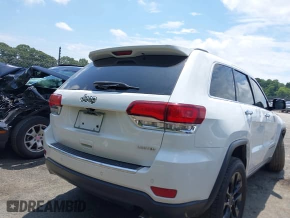 ✅ 2020 Jeep Grand Cherokee Limited • VIN: 1C4RJEBG3LC265820 • Lot: 42797967. Listed on IAAI with 99,220 mi. Free auction sales archive from the USA and detailed vehicle history report at DreamBid. Image 16.