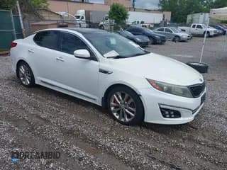 ✅ 2014 Kia Optima SX Turbo • VIN: 5XXGR4A69EG281560 • Lot: 42366130. Wystawiony na IAAI z przebiegiem 178 227 mil. Bezpłatny archiwum sprzedaży aukcyjnych z USA i szczegółowy raport historii pojazdu na DreamBid. Zdjęcie 1.