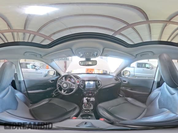 ✅ 2020 Volkswagen Atlas SE • VIN: 1V21E2CA8LC216749 • Lot: 81615115. Wystawiony na Copart z przebiegiem 94 529 mil. Bezpłatny archiwum sprzedaży aukcyjnych z USA i szczegółowy raport historii pojazdu na DreamBid. Zdjęcie 16.