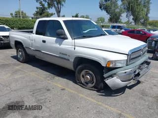✅ 1999 Dodge 2500 • VIN: 3B7KC23ZXXG113756 • Лот: 42549193. Опубликован ранее на IAAI с пробегом 119 811 миль. Бесплатный доступ к архиву аукционных продаж из США и подробный отчёт об истории автомобиля на DreamBid. Изображение 1.