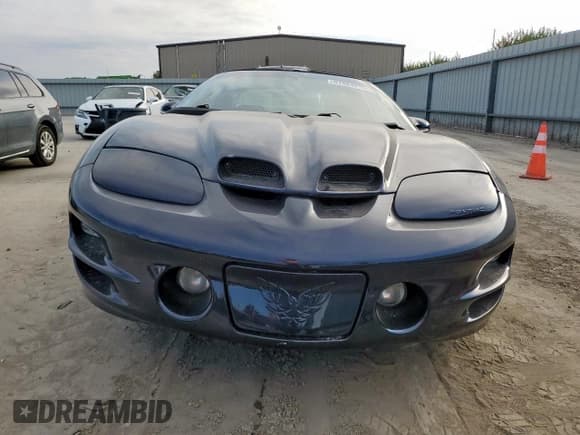 ✅ 2002 Pontiac Firebird Formula • VIN: 2G2FV22G122170018 • Lot: 81863915. Listed on Copart with 176,853 mi. Free auction sales archive from the USA and detailed vehicle history report at DreamBid. Image 5.