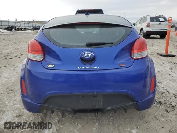 ✅ 2013 Hyundai Veloster w/Gray Int • VIN: KMHTC6AD4DU134318 • Lot: 84050304. Wystawiony na Copart z przebiegiem 129 797 mil. Bezpłatny archiwum sprzedaży aukcyjnych z USA i szczegółowy raport historii pojazdu na DreamBid. Zdjęcie 6.