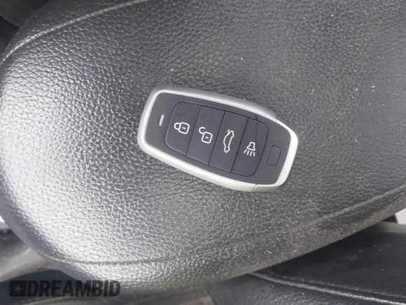 2013 Hyundai Veloster w/Black Int с VIN KMHTC6AD5DU159101, выставлен на аукционе IAAI как лот 43524350 с пробегом 178 189 миль миль и . История ставок и продаж доступна на DreamBid. Изображение 11.