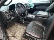 ✅ 2019 Ford Expedition Limited • VIN: 1FMJU2AT1KEA10602 • Lot: 56602095. Wystawiony na Copart z przebiegiem 74 808 mil. Bezpłatny archiwum sprzedaży aukcyjnych z USA i szczegółowy raport historii pojazdu na DreamBid. Zdjęcie 7.