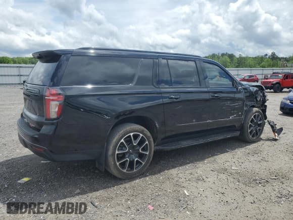 ✅ 2023 Chevrolet Suburban RST • VIN: 1GNSCEKDXPR125193 • Lot: 55652135. Wystawiony na Copart z przebiegiem 131 706 mil. Bezpłatny archiwum sprzedaży aukcyjnych z USA i szczegółowy raport historii pojazdu na DreamBid. Zdjęcie 3.