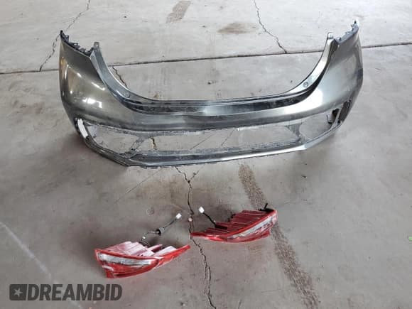 ✅ 2022 Hyundai Ioniq SE • VIN: KMHC75LC1NU282723 • Lot: 69860164. Wystawiony na Copart z przebiegiem 57 208 mil. Bezpłatny archiwum sprzedaży aukcyjnych z USA i szczegółowy raport historii pojazdu na DreamBid. Zdjęcie 12.