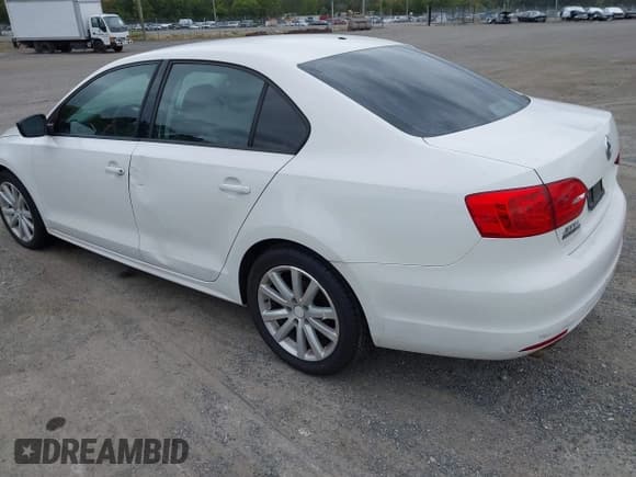 ✅ 2012 Volkswagen Jetta S • VIN: 3VW2K7AJXCM389327 • Lot: 43174215. Listed on IAAI with Not provided. Free auction sales archive from the USA and detailed vehicle history report at DreamBid. Image 3.
