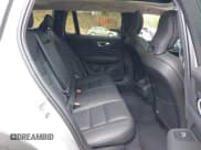 ✅ 2025 Volvo V60 Plus • VIN: YV4L12WK4S2149577 • Лот: 42540412. Опубликован ранее на IAAI с пробегом 967 миль. Бесплатный доступ к архиву аукционных продаж из США и подробный отчёт об истории автомобиля на DreamBid. Изображение 8.