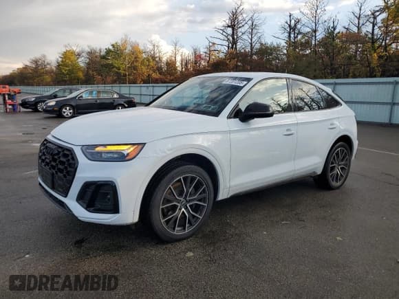✅ 2022 Audi SQ5 Sportback Premium Plus • VIN: WA124AFY7N2062243 • Лот: 87201205. Опубликован ранее на Copart с пробегом 44 853 миль. Бесплатный доступ к архиву аукционных продаж из США и подробный отчёт об истории автомобиля на DreamBid. Изображение 1.