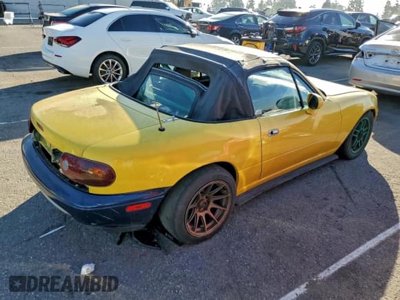 ✅ 1997 Mazda MX-5 Miata • VIN: JM1NA3539V0730262 • Lot: 95009635. Wystawiony na Copart z przebiegiem 44 843 mil. Bezpłatny archiwum sprzedaży aukcyjnych z USA i szczegółowy raport historii pojazdu na DreamBid. Zdjęcie 3.