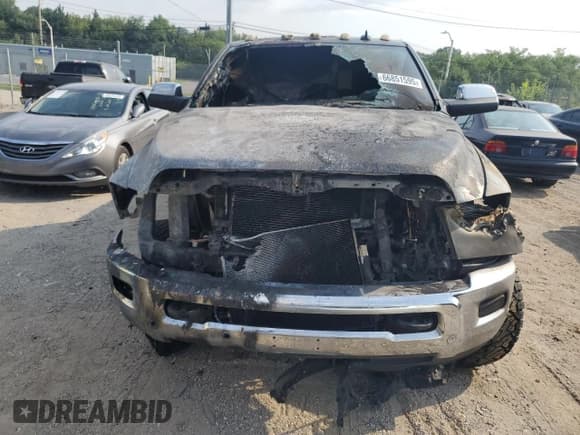 ✅ 2018 Ram 2500 Laramie • VIN: 3C6UR5FL3JG193951 • Lot: 66851595. Listed on Copart with Not provided. Free auction sales archive from the USA and detailed vehicle history report at DreamBid. Image 5.