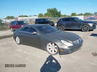 ✅ 2008 Mercedes-Benz CLS 550 • VIN: WDDDJ72X68A121175 • Lot: 43897334. Listed on IAAI with 91,614 mi. Free auction sales archive from the USA and detailed vehicle history report at DreamBid. Image 1.