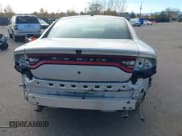 ✅ 2019 Dodge Charger Police • VIN: 2C3CDXKTXKH647834 • Lot: 43662312. Wystawiony na IAAI z przebiegiem 85 348 mil. Bezpłatny archiwum sprzedaży aukcyjnych z USA i szczegółowy raport historii pojazdu na DreamBid. Zdjęcie 16.