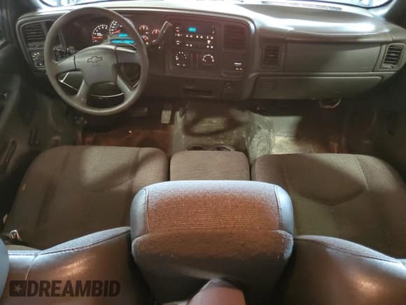 ✅ 2003 Chevrolet Silverado 1500 LS • VIN: 2GCEC19X631309676 • Lot: 65161805. Listed on Copart with 120,518 mi. Free auction sales archive from the USA and detailed vehicle history report at DreamBid. Image 8.