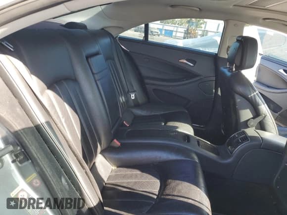 ✅ 2009 Mercedes-Benz CLS 550 • VIN: WDDDJ72X69A149060 • Лот: 59972364. Опубликован ранее на Copart с пробегом 142 013 миль. Бесплатный доступ к архиву аукционных продаж из США и подробный отчёт об истории автомобиля на DreamBid. Изображение 10.