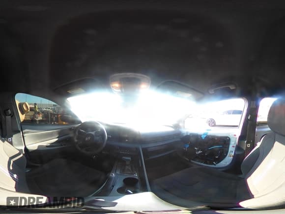 ✅ 2025 Hyundai Elantra SEL Sport • VIN: KMHLM4DG8SU868562 • Lot: 43215752. Listed on IAAI with 6,517 mi. Free auction sales archive from the USA and detailed vehicle history report at DreamBid. Image 22.