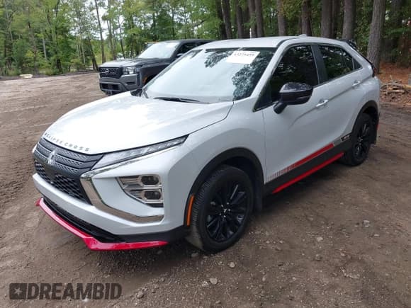 ✅ 2024 Mitsubishi Eclipse Cross LE • VIN: JA4ATVAA9RZ047563 • Lot: 43275459. Wystawiony na IAAI z przebiegiem 20 211 mil. Bezpłatny archiwum sprzedaży aukcyjnych z USA i szczegółowy raport historii pojazdu na DreamBid. Zdjęcie 2.