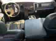 2002 Dodge 1500 ST z VIN 1D3HA18ZX2J234207, wystawiony jako Copart lot #69236524 z przebiegiem 207 249 mil mil oraz Czysty tytuł • Clean title. Historia ofert i sprzedaży dostępna na DreamBid. Obrazek 8.