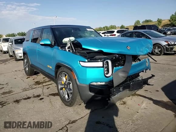 ✅ 2023 Rivian R1S Adventure • VIN: 7PDSGABA5PN027894 • Lot: 71442484. Wystawiony na Copart z przebiegiem 4 456 mil. Bezpłatny archiwum sprzedaży aukcyjnych z USA i szczegółowy raport historii pojazdu na DreamBid. Zdjęcie 15.