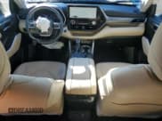 ✅ 2023 Toyota Highlander L • VIN: 5TDKDRAH3PS013693 • Lot: 87301455. Listed on Copart with 80,485 mi. Free auction sales archive from the USA and detailed vehicle history report at DreamBid. Image 8.