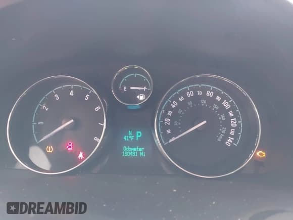 ✅ 2013 Chevrolet Captiva Sport LS • VIN: 3GNAL2EK0DS595357 • Lot: 42310866. Wystawiony na IAAI z przebiegiem 160 431 mil. Bezpłatny archiwum sprzedaży aukcyjnych z USA i szczegółowy raport historii pojazdu na DreamBid. Zdjęcie 7.