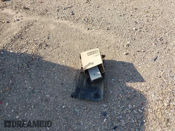 ✅ 2011 Hyundai Accent GLS • VIN: KMHCN4AC6BU620826 • Лот: 42701238. Опубликован ранее на IAAI с пробегом 186 535 миль. Бесплатный доступ к архиву аукционных продаж из США и подробный отчёт об истории автомобиля на DreamBid. Изображение 12.