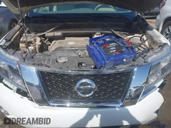 ✅ 2015 Nissan Pathfinder Platinum • VIN: 5N1AR2MM4FC628293 • Lot: 42010960. Listed on IAAI with 277,016 mi. Free auction sales archive from the USA and detailed vehicle history report at DreamBid. Image 10.