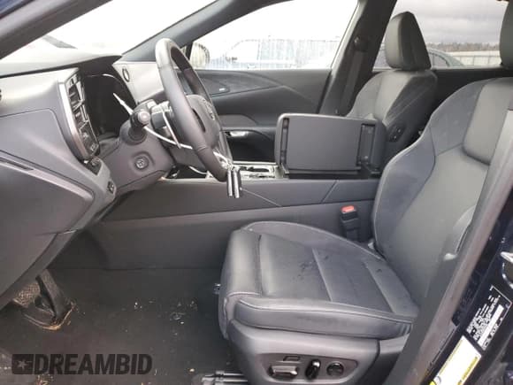 ✅ 2024 Lexus RX 450h+ Luxury • VIN: JTJCJMGAXR2010985 • Lot: 49865345. Wystawiony na Copart z przebiegiem 2 840 mil. Bezpłatny archiwum sprzedaży aukcyjnych z USA i szczegółowy raport historii pojazdu na DreamBid. Zdjęcie 7.