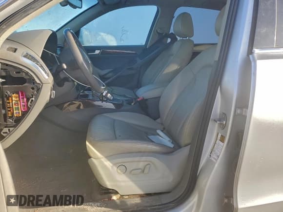 ✅ 2012 Audi Q5 Premium Plus • VIN: WA1LFBFP0CA041796 • Лот: 93692315. Опубликован ранее на Copart с пробегом 123 538 миль. Бесплатный доступ к архиву аукционных продаж из США и подробный отчёт об истории автомобиля на DreamBid. Изображение 7.