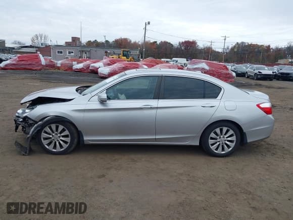 ✅ 2013 Honda Accord EX-L • VIN: 1HGCR2F86DA102111 • Lot: 43536308. Wystawiony na IAAI z przebiegiem 125 177 mil. Bezpłatny archiwum sprzedaży aukcyjnych z USA i szczegółowy raport historii pojazdu na DreamBid. Zdjęcie 14.