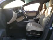 ✅ 2016 Tesla Model X 70D • VIN: 5YJXCBE27GF028515 • Lot: 86704495. Wystawiony na Copart z przebiegiem 71 792 mil. Bezpłatny archiwum sprzedaży aukcyjnych z USA i szczegółowy raport historii pojazdu na DreamBid. Zdjęcie 7.