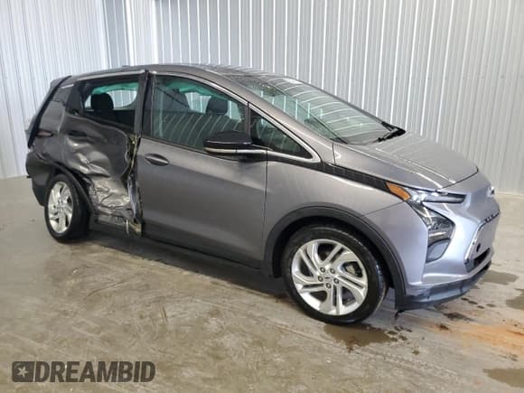 ✅ 2022 Chevrolet Bolt EV 1LT • VIN: 1G1FW6S00N4126795 • Lot: 74658244. Wystawiony na Copart z przebiegiem 71 205 mil. Bezpłatny archiwum sprzedaży aukcyjnych z USA i szczegółowy raport historii pojazdu na DreamBid. Zdjęcie 4.