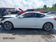 ✅ 2016 Hyundai Genesis Coupe Ultimate • VIN: KMHHU6KJ3GU132491 • Lot: 43395523. Wystawiony na IAAI z przebiegiem 74 543 mil. Bezpłatny archiwum sprzedaży aukcyjnych z USA i szczegółowy raport historii pojazdu na DreamBid. Zdjęcie 15.