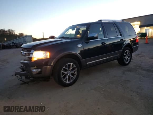 ✅ 2015 Ford Expedition XLT • VIN: 1FMJU1JT4FEF21401 • Lot: 91072175. Wystawiony na Copart z przebiegiem 227 858 mil. Bezpłatny archiwum sprzedaży aukcyjnych z USA i szczegółowy raport historii pojazdu na DreamBid. Zdjęcie 1.