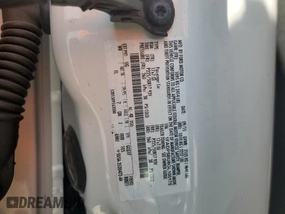 ✅ 2016 Ford C-Max SEL • VIN: 1FADP5BU6GL100175 • Lot: 69188605. Wystawiony na Copart z przebiegiem 219 928 mil. Bezpłatny archiwum sprzedaży aukcyjnych z USA i szczegółowy raport historii pojazdu na DreamBid. Zdjęcie 13.