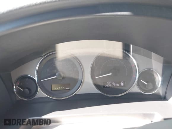 ✅ 2008 Jeep Commander Overland • VIN: 1J8HH68298C145917 • Лот: 41652599. Опубликован ранее на IAAI с пробегом 144 977 миль. Бесплатный доступ к архиву аукционных продаж из США и подробный отчёт об истории автомобиля на DreamBid. Изображение 7.