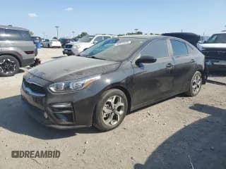 ✅ 2021 Kia Forte LXS • VIN: 3KPF24AD0ME264605 • Лот: 80373725. Опубликован ранее на Copart с пробегом 24 677 миль. Бесплатный доступ к архиву аукционных продаж из США и подробный отчёт об истории автомобиля на DreamBid. Изображение 1.