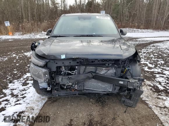 ✅ 2024 Hyundai Venue Essential • VIN: KMHRB8A32RU340048 • Lot: 79836874. Listed on Copart with 1,026 mi. Free auction sales archive from the USA and detailed vehicle history report at DreamBid. Image 5.