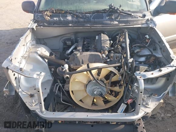 ✅ 2002 GMC Envoy SLE • VIN: 1GKDS13S122357410 • Lot: 42355556. Wystawiony na IAAI z przebiegiem Nie podano. Bezpłatny archiwum sprzedaży aukcyjnych z USA i szczegółowy raport historii pojazdu na DreamBid. Zdjęcie 10.