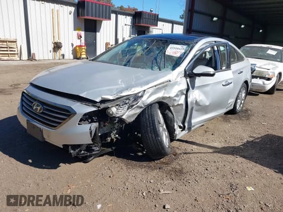✅ 2015 Hyundai Sonata Sport • VIN: 5NPE34AF7FH057167 • Лот: 43510429. Опубликован ранее на IAAI с пробегом 176 810 миль. Бесплатный доступ к архиву аукционных продаж из США и подробный отчёт об истории автомобиля на DreamBid. Изображение 2.