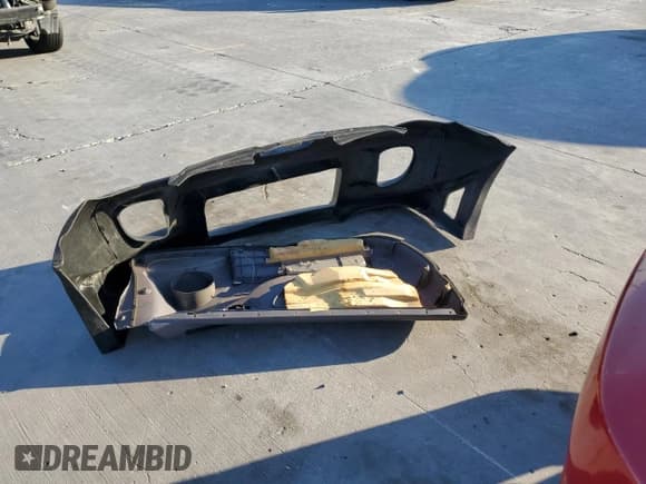 ✅ 2000 Toyota Celica GT • VIN: JTDDR32T9Y0023255 • Lot: 77186014. Listed on Copart with Not provided. Free auction sales archive from the USA and detailed vehicle history report at DreamBid. Image 12.