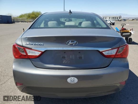 ✅ 2014 Hyundai Sonata GLS • VIN: 5NPEB4AC8EH845866 • Lot: 70655904. Listed on Copart with 131,634 mi. Free auction sales archive from the USA and detailed vehicle history report at DreamBid. Image 6.